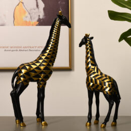 Decorative Giraffe Statue
