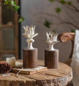 Retro Metal Lily Candle Holder