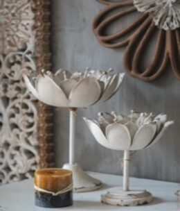 Retro Metal Lotus Candle Holder